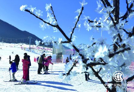 精心籌備“冰雪盛宴”主打“提升牌” 冰雪旅游態(tài)勢“多點開花”、全域推進